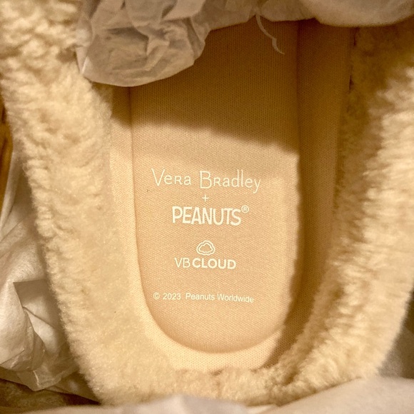 Vera Bradley Peanuts® VB Cloud 2-Mile Cozy Mule New w/Box 7 Snoopy Fall Rare - Picture 10 of 10